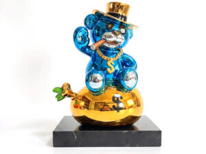 Luxury Chrome Bear Sculpture with Cigar – Luxury Pop Art Animal Statue