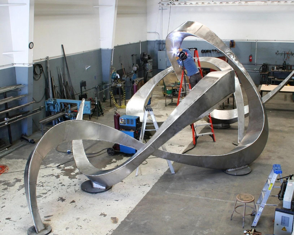 Sculpture Manufacturer