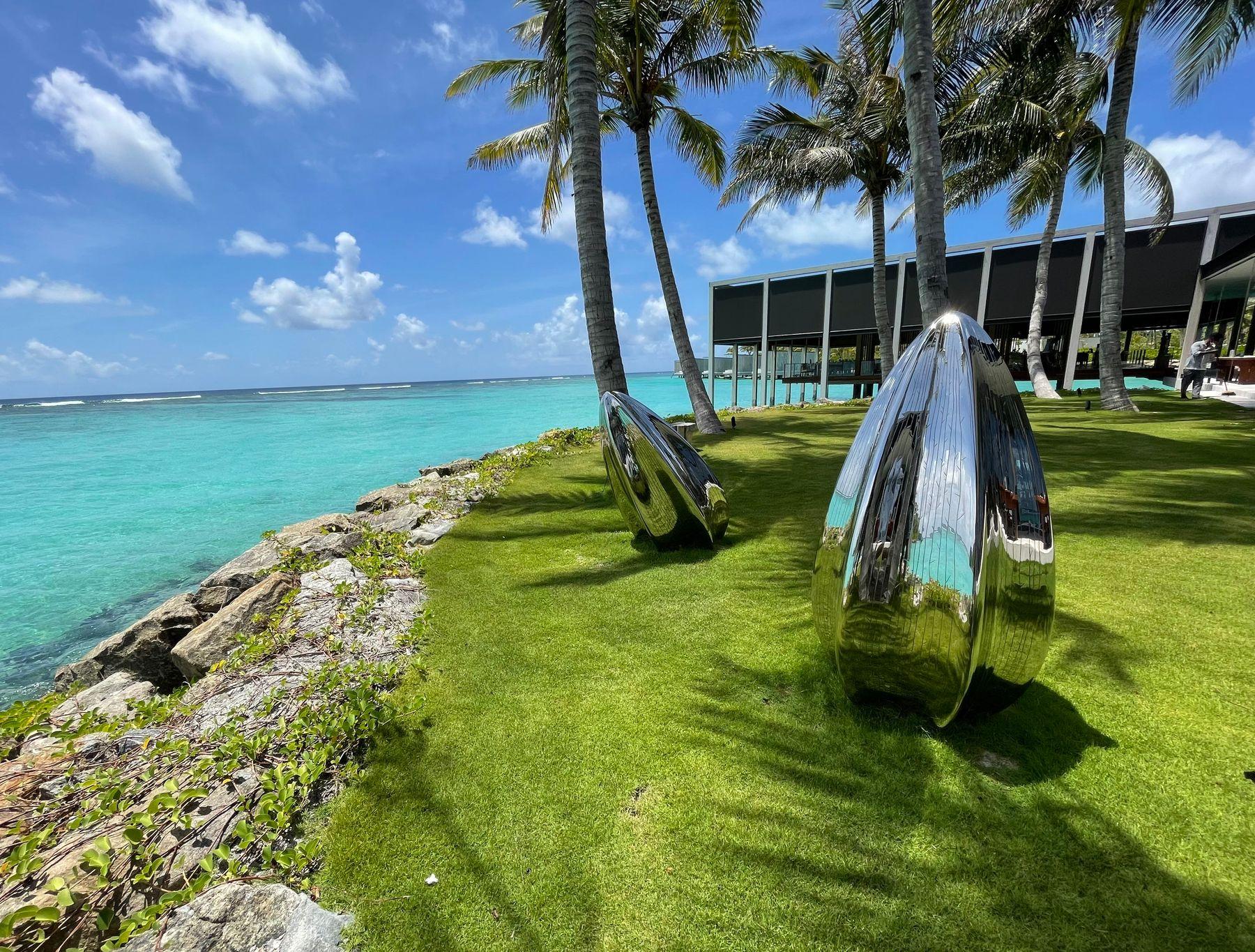 Coastal Stainless Steel Sculptures - Material Grades, Surface Protection and Maintenance Planning (1)