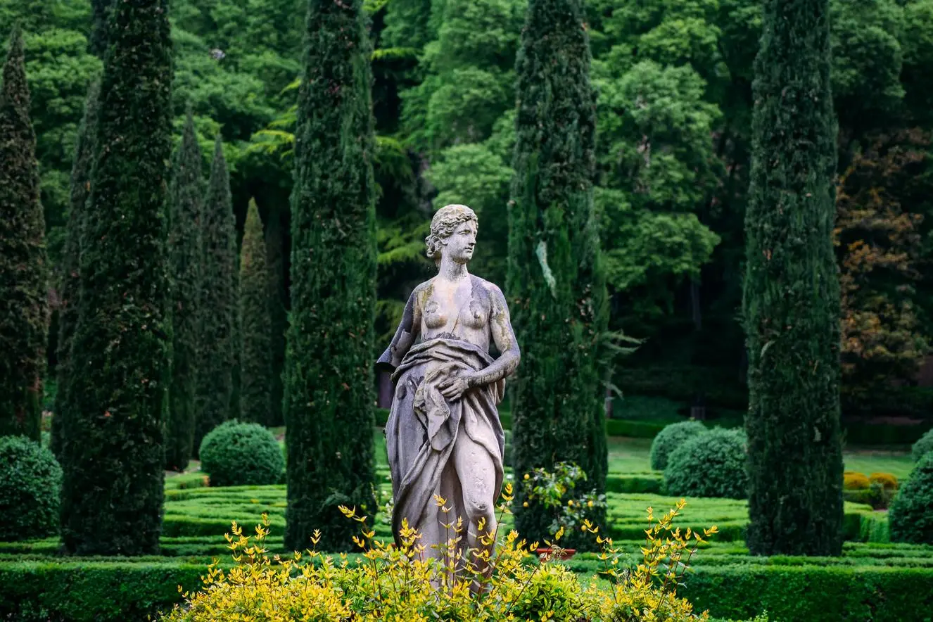Figurative & Classical Garden Art