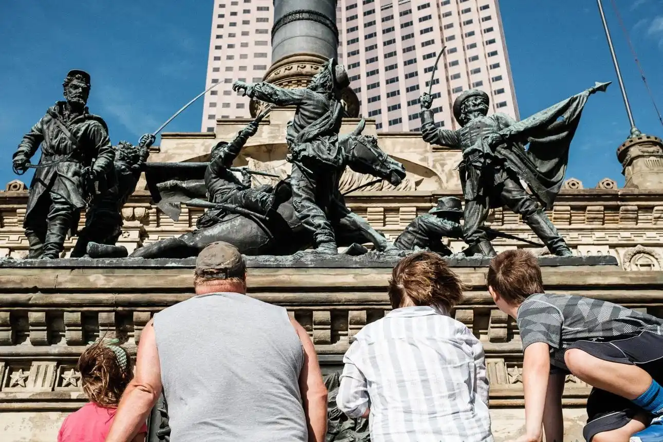 Monuments & Commemorative Works
