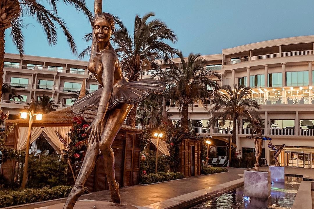 Bronze Garden Statues