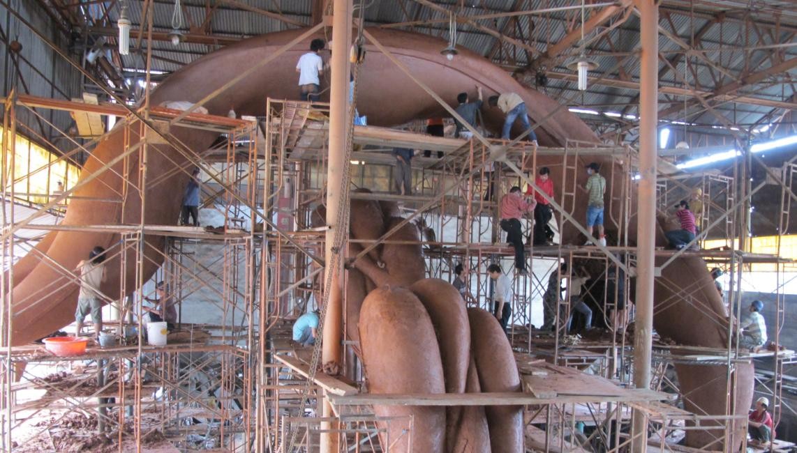 statue factory